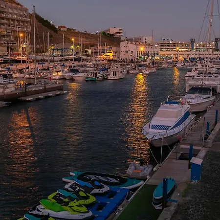 Appartement Marina Seafront 12 *